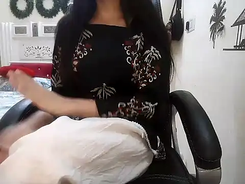 Snapshot of Simranjeet_kaur26 chatting on 04/16/26, 07:14 Simranjeet kaur26 online show from 04/16/26, 07:14