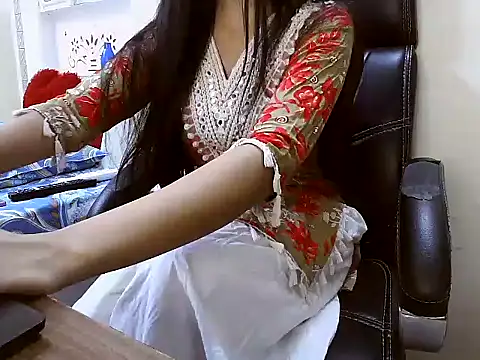 Simranjeet kaur26 online show from 07/17/26, 02:13