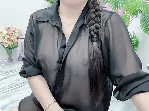 Lyly-2k5 online show from 01/19/26, 01:37