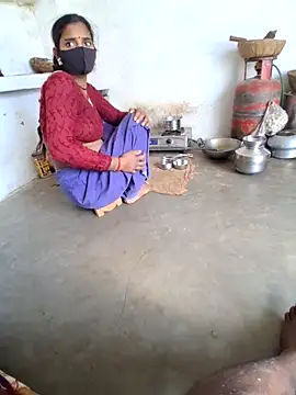 RAYI Queen 3 online show from 12/23/25, 04:32