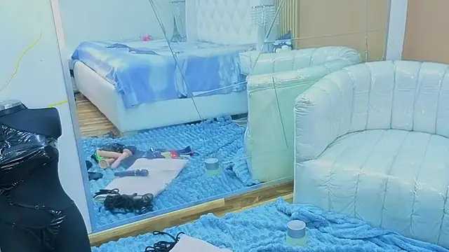 Snapshot of EimmyAdams chatting on 11/03/25, 09:05 EimmyAdams online show from 11/03/25, 09:05