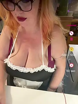 Snapshot of CurvyDoll_KateX chatting on 07/03/26, 12:06 CurvyDoll KateX online show from 07/03/26, 12:06