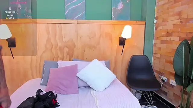 milavega  online show from 03/10/26, 11:48