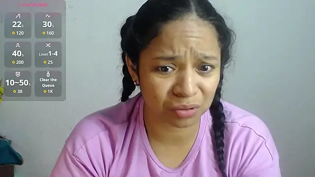 Snapshot of Sara_cute92 chatting on 10/04/25, 07:23 Sara cute92 online show from 10/04/25, 07:23