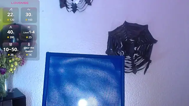 Snapshot of Sara_cute92 chatting on 10/24/25, 05:04 Sara cute92 online show from 10/24/25, 05:04