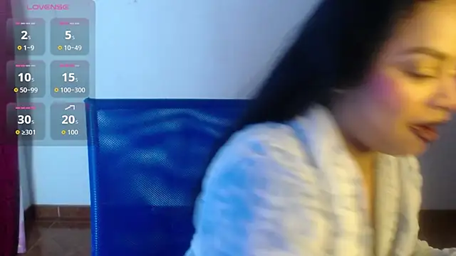 Snapshot of Sara_cute92 chatting on 10/31/25, 07:48 Sara cute92 online show from 10/31/25, 07:48