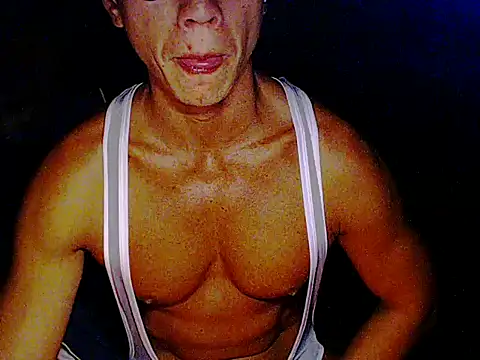 Snapshot of but1069 chatting on 10/11/25, 09:13 but1069 online show from 10/11/25, 09:13