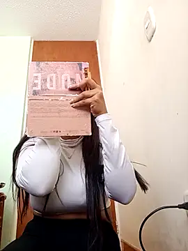 IsabellaLuxe online show from 09/25/25, 12:42