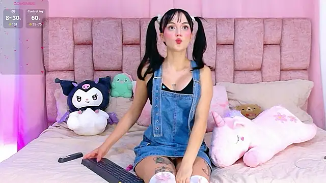 LolaYun online show from 01/08/26, 12:29