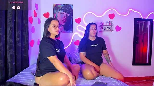 Dilan and Mia online show from 03/03/26, 12:00