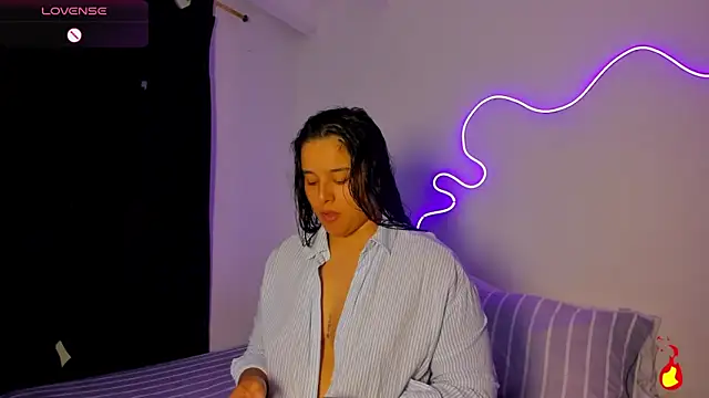 Dilan and Mia online show from 05/23/26, 10:47