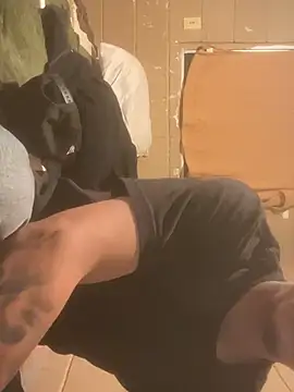 Osmarcito21 online show from 01/13/26, 03:56