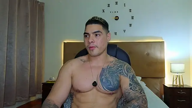 Snapshot of Steven_Velez chatting on 11/07/25, 04:34 Steven Velez online show from 11/07/25, 04:34