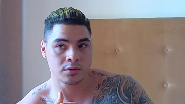 Snapshot of Steven_Velez chatting on 11/09/25, 09:24 Steven Velez online show from 11/09/25, 09:24