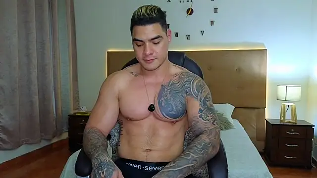 Snapshot of Steven_Velez chatting on 12/02/25, 04:51 Steven Velez online show from 12/02/25, 04:51