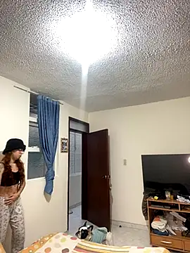 Sallem Pink online show from 09/09/25, 11:43