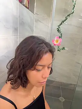 Snapshot of TamaraMera chatting on 06/30/26, 04:30 TamaraMera online show from 06/30/26, 04:30