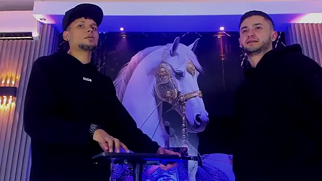 Dominic Max  online show from 09/12/25, 04:12