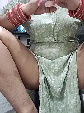 Snapshot of kajal_01raj chatting on 11/03/25, 06:03 kajal 01raj online show from 11/03/25, 06:03