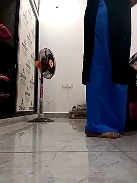 Snapshot of kajal_01raj chatting on 11/08/25, 10:52 kajal 01raj online show from 11/08/25, 10:52