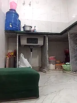 Snapshot of kajal_01raj chatting on 11/16/25, 04:29 kajal 01raj online show from 11/16/25, 04:29