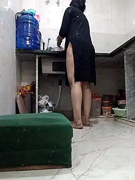 Snapshot of kajal_01raj chatting on 11/28/25, 04:59 kajal 01raj online show from 11/28/25, 04:59