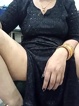 Snapshot of kajal_01raj chatting on 11/29/25, 05:10 kajal 01raj online show from 11/29/25, 05:10