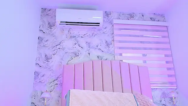 cataleya ebony  online show from 11/13/25, 07:13