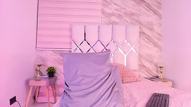 Snapshot of cataleya_ebony_ chatting on 03/04/26, 03:01 cataleya ebony online show from 03/04/26, 03:01