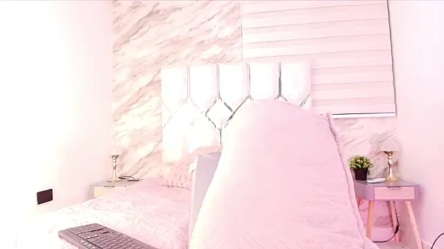 Snapshot of cataleya_ebony_ chatting on 03/05/26, 03:02 cataleya ebony online show from 03/05/26, 03:02