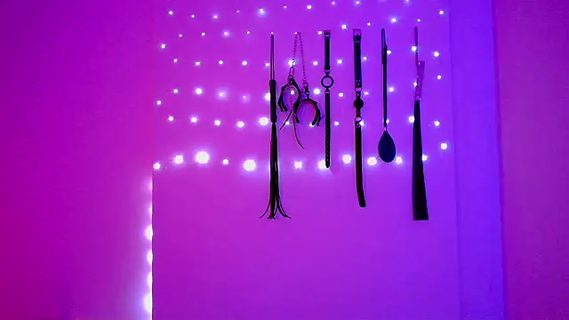 Snapshot of nina_kink chatting on 03/06/26, 08:05 nina kink online show from 03/06/26, 08:05