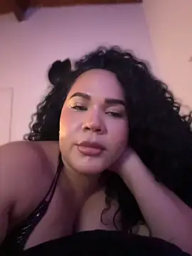 Snapshot of kristal_benet chatting on 06/18/26, 06:45 kristal benet online show from 06/18/26, 06:45