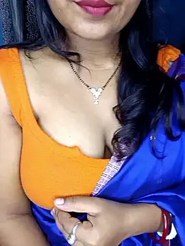 Snapshot of Naughty-Chaaya chatting on 03/19/26, 06:01 Naughty-Chaaya online show from 03/19/26, 06:01