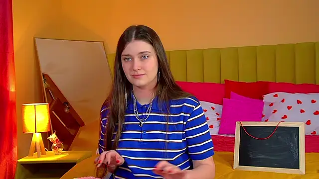 JessicaJewells online show from 03/18/26, 06:27