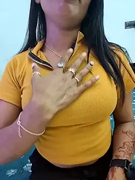 Snapshot of priya_26 chatting on 02/20/26, 07:14 priya 26 online show from 02/20/26, 07:14