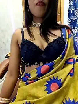 Snapshot of priya_26 chatting on 04/29/26, 06:14 priya 26 online show from 04/29/26, 06:14