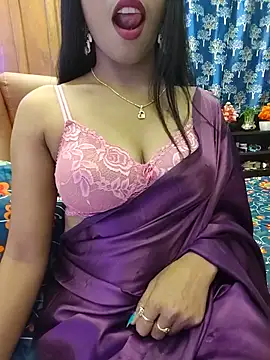 Snapshot of priya_26 chatting on 06/17/26, 11:12 priya 26 online show from 06/17/26, 11:12