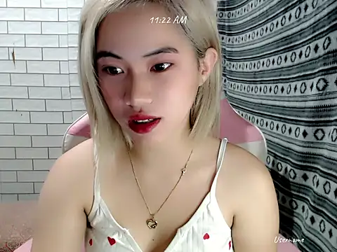 Rainea149 online show from 10/26/25, 03:23