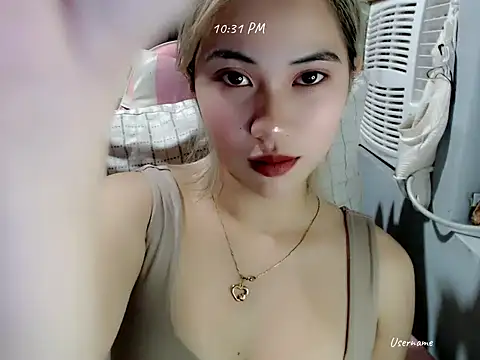 Rainea149 online show from 11/30/25, 02:32