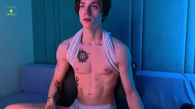 ares pallini online show from 11/30/25, 04:27