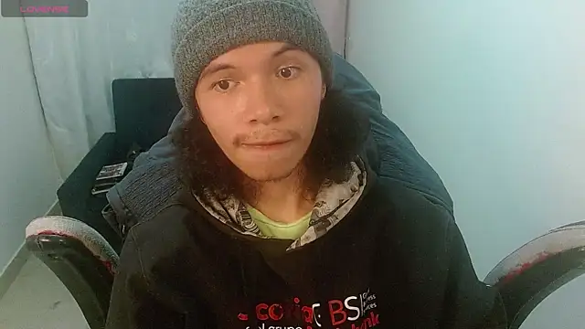 Snapshot of Xoxo_Smiles chatting on 04/12/26, 08:25 Xoxo Smiles online show from 04/12/26, 08:25