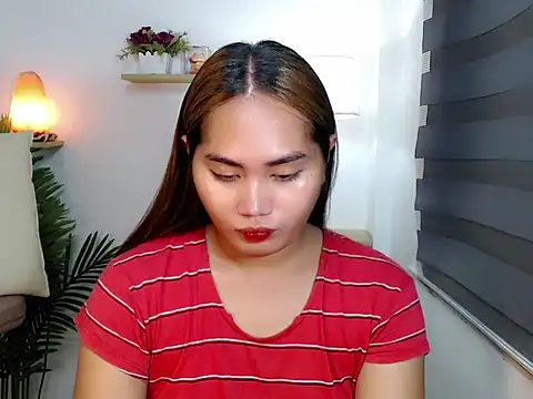 sluttyprincess0 online show from 04/19/26, 01:38