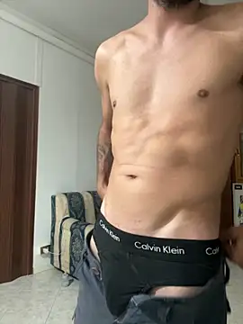 Snapshot of Nonsoilmionome89 chatting on 09/21/25, 08:21 Nonsoilmionome89 online show from 09/21/25, 08:21