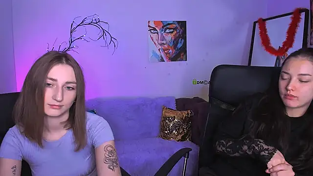 eva smiith  online show from 11/12/25, 06:58