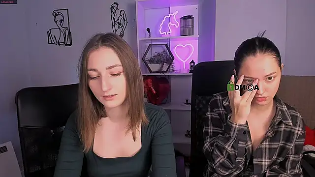 eva smiith  online show from 11/28/25, 06:38