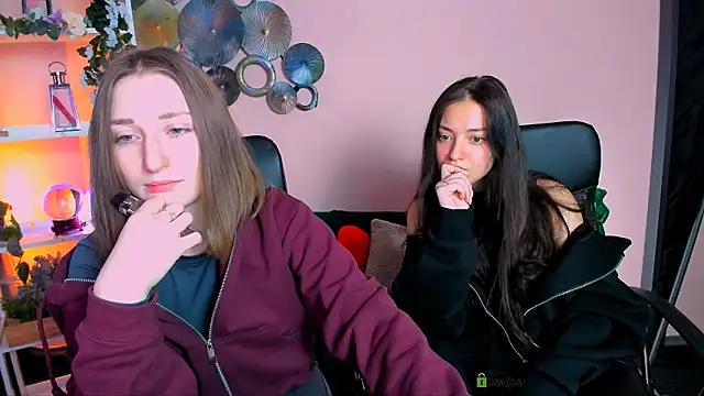 eva smiith  online show from 04/13/26, 05:46