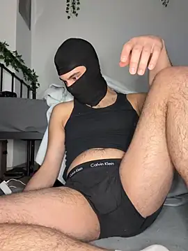 masterturk3 online show from 11/18/25, 09:41