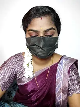 Snapshot of Tamil_Princess12 chatting on 11/19/25, 05:29 Tamil Princess12 online show from 11/19/25, 05:29