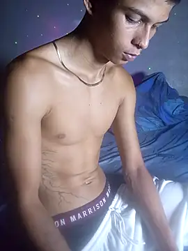 Snapshot of God_Eros_23cm chatting on 09/17/25, 04:25 God Eros 23cm online show from 09/17/25, 04:25