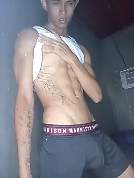 Snapshot of God_Eros_23cm chatting on 10/23/25, 04:01 God Eros 23cm online show from 10/23/25, 04:01